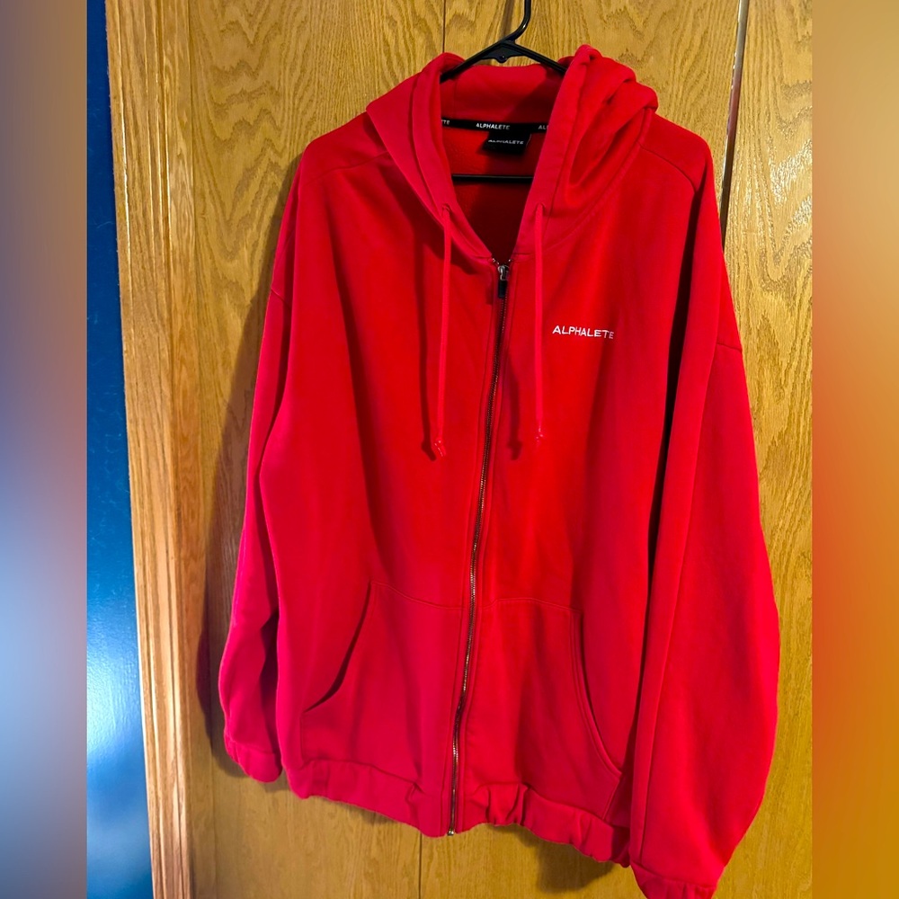 Alphalete hoodie